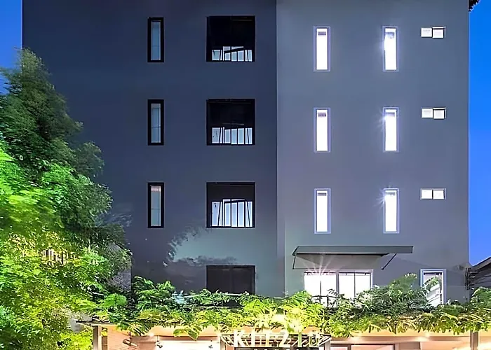 Vaccinated Staff - Oyo 137 Kitzio House Hotel 3*
