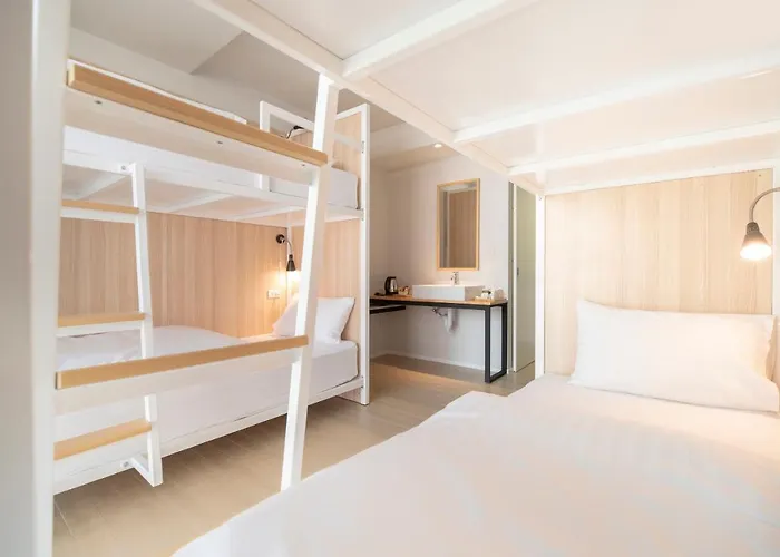 Hotel Vaccinated Staff - Oyo 137 Kitzio House 3*